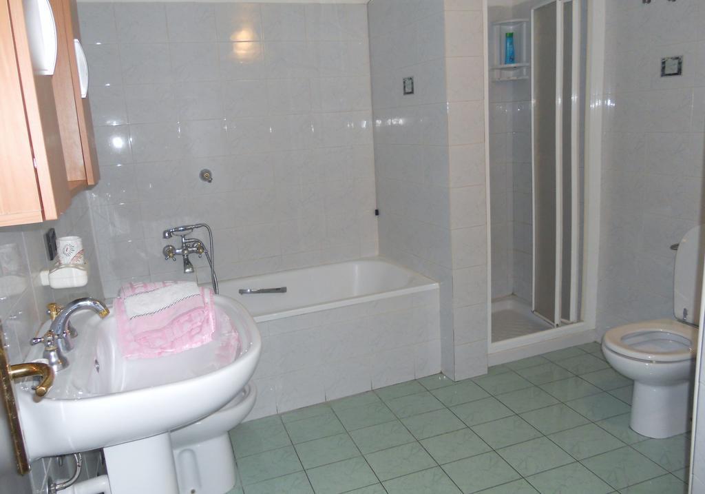St. George Apartment Lovere Εξωτερικό φωτογραφία